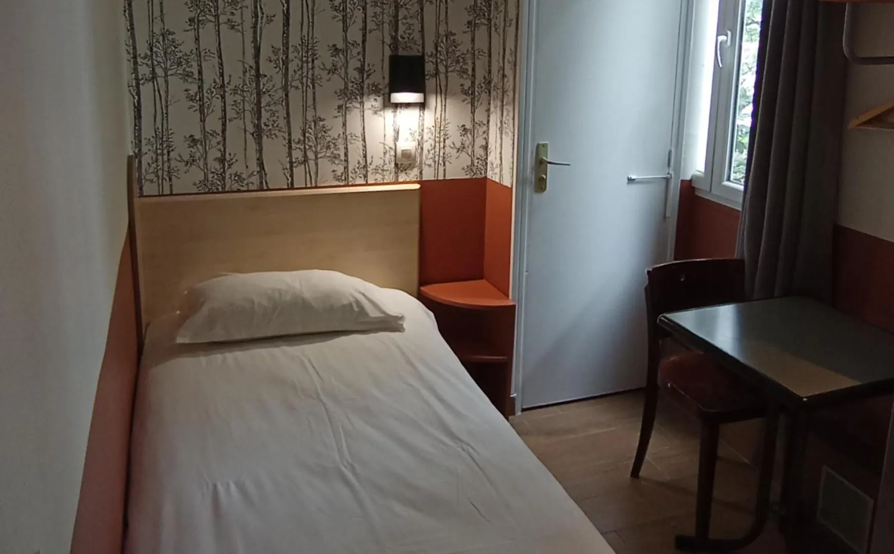 Caulaincourt Montmartre By Hiphophostels Paris Hostel