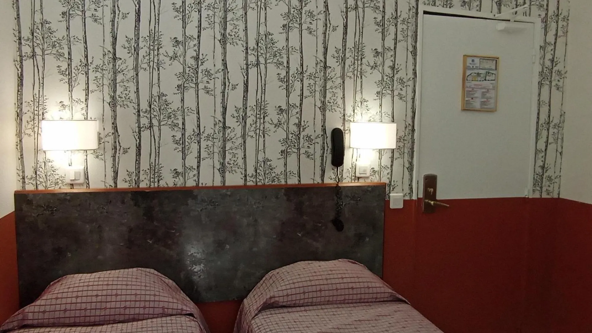 Hostel Caulaincourt Montmartre By Hiphophostels Paris Fransa