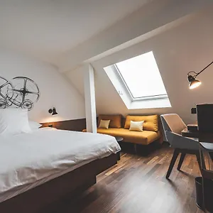 Bernina Otel Cenevre
