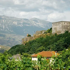 Pensjonat Latifi Albania