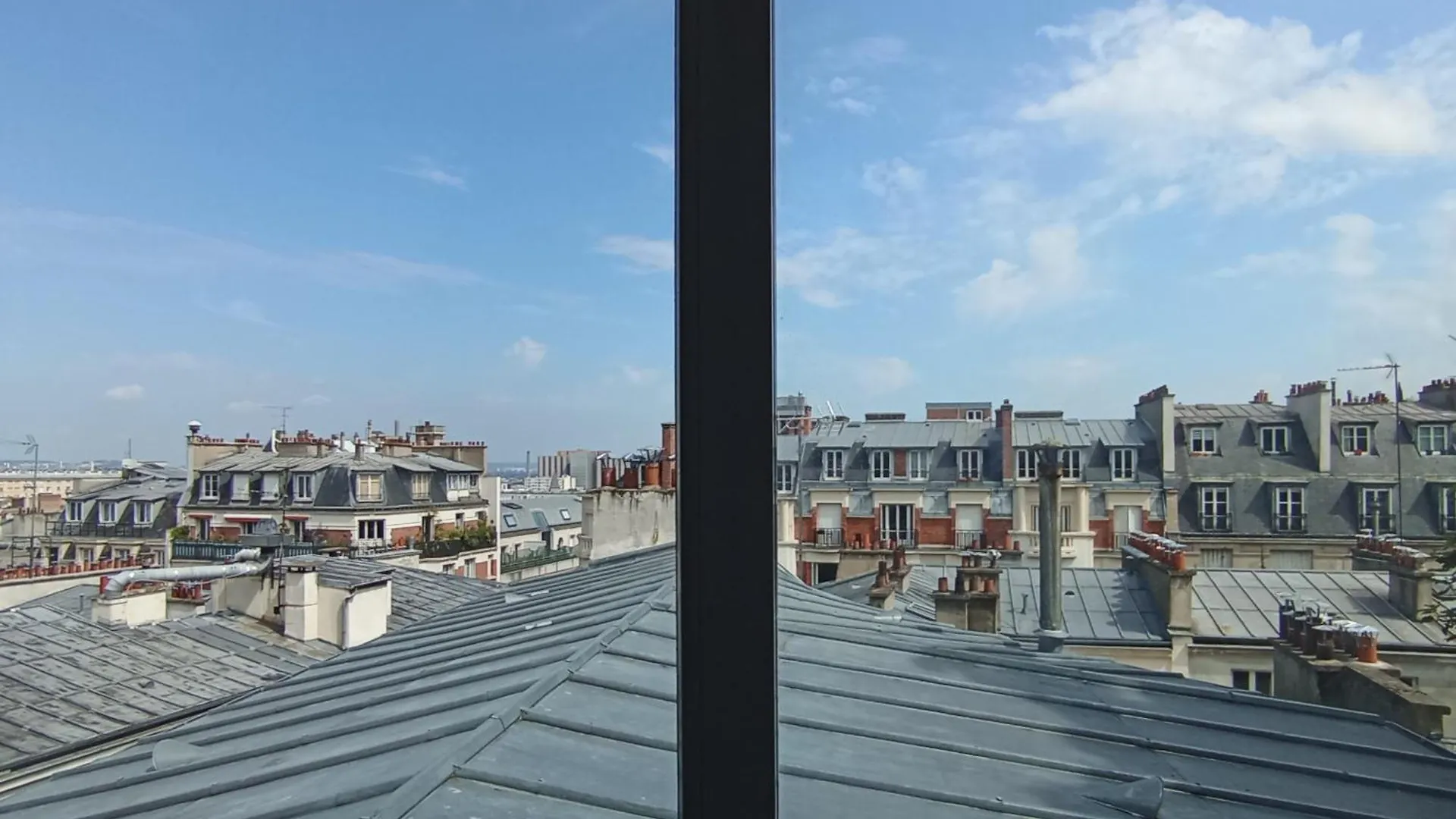 Caulaincourt Montmartre By Hiphophostels Paris Frankrike