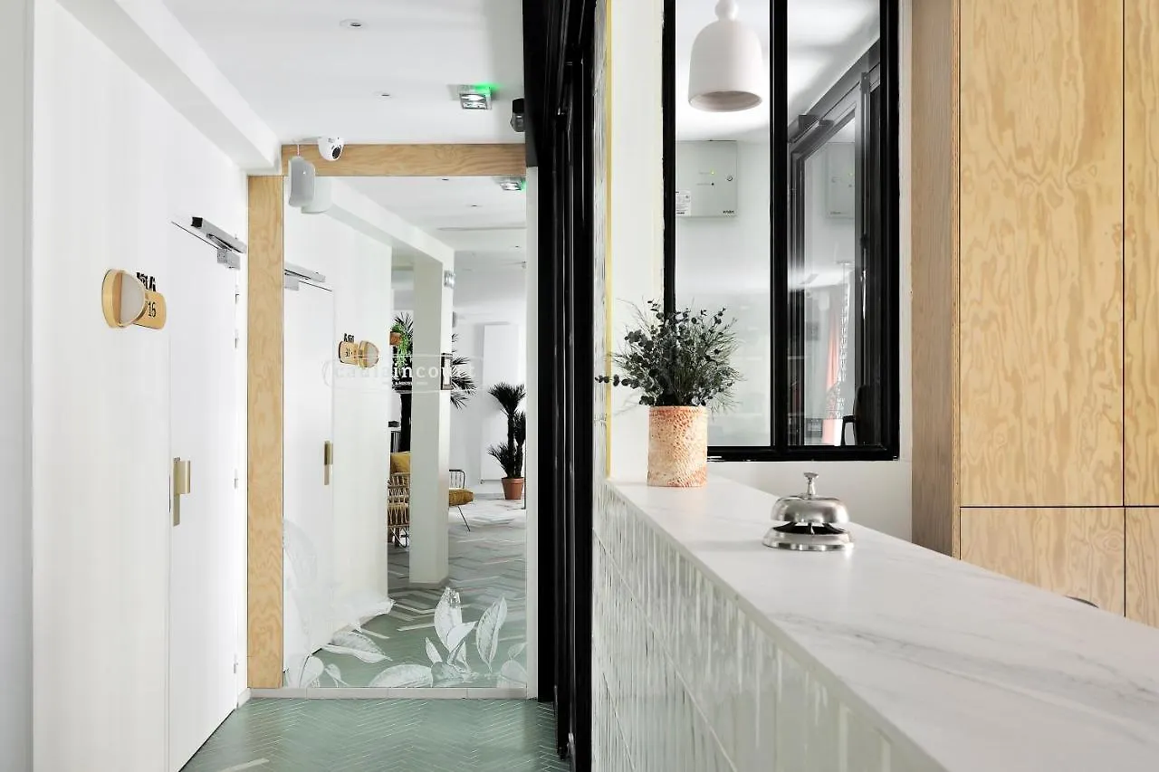 Caulaincourt Montmartre By Hiphophostels Paris 0*,